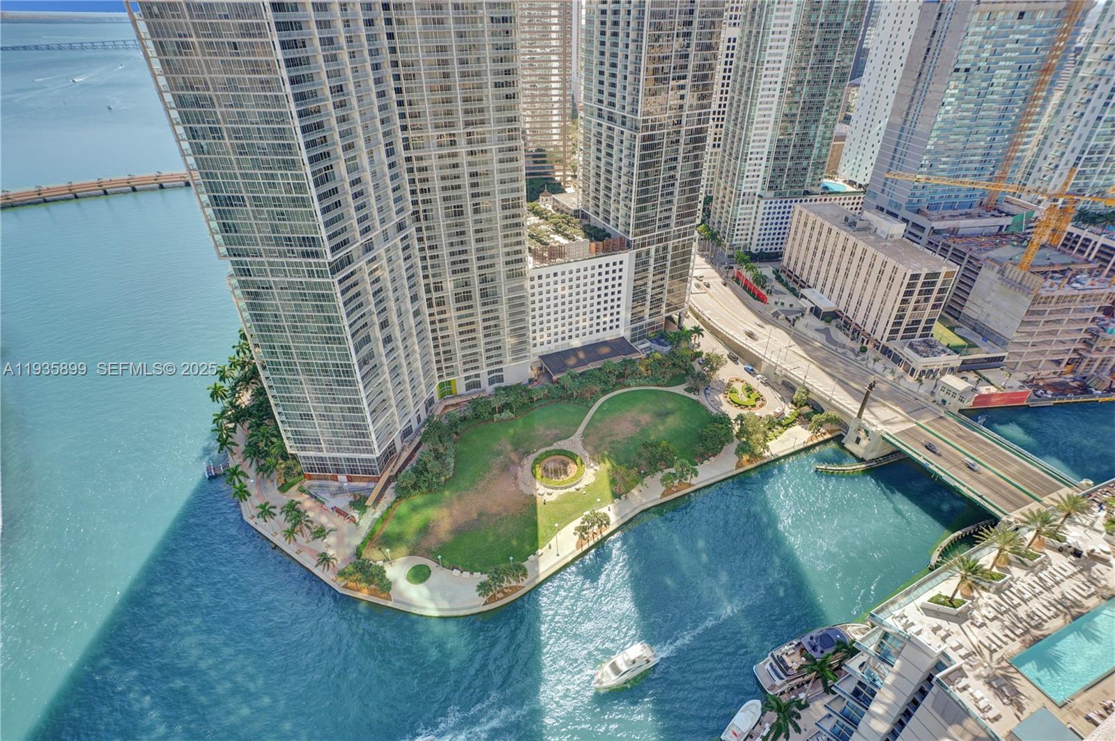 300 Biscayne Boulevard Way #3605W, Miami FL 33131