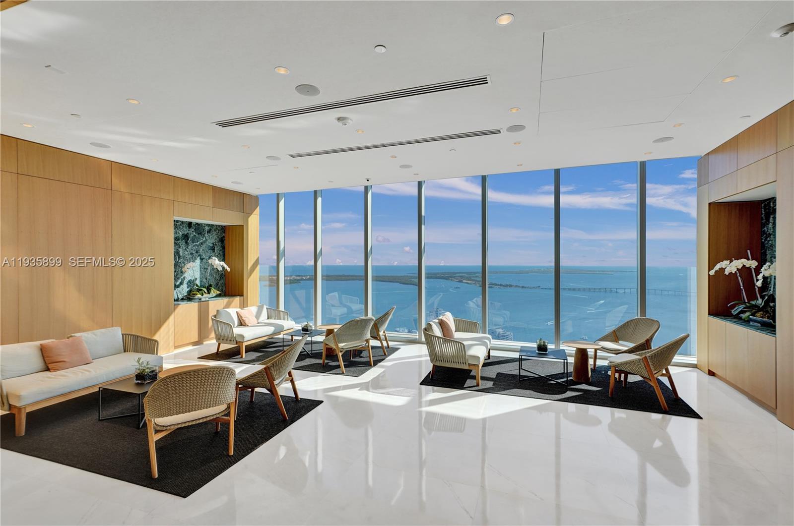 300 Biscayne Boulevard Way #3605W, Miami FL 33131