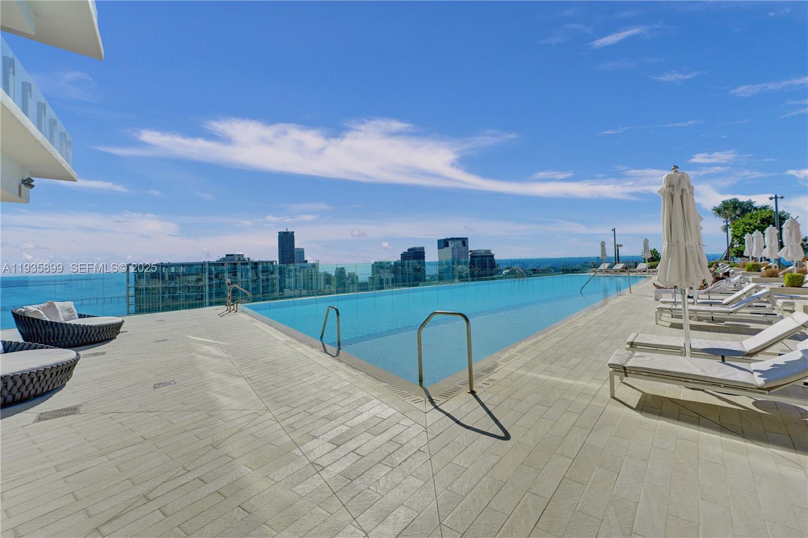 300 Biscayne Boulevard Way #3605W, Miami FL 33131