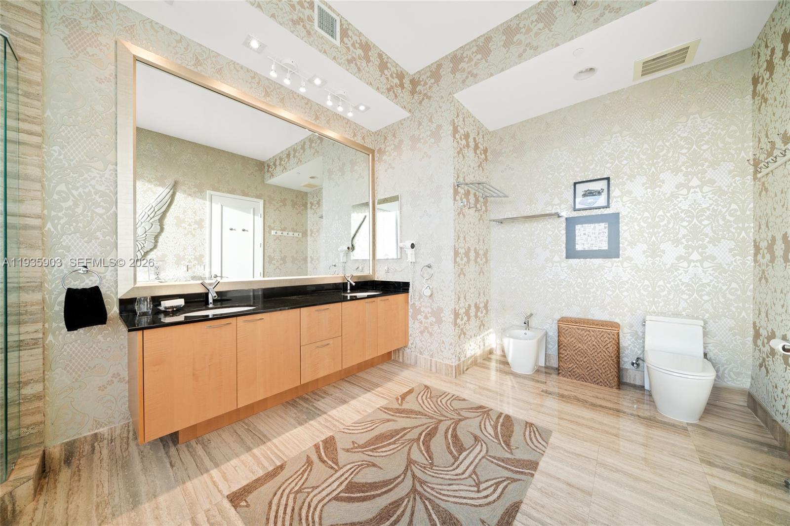 16001 Collins Ave #3906, Sunny Isles Beach FL 33160