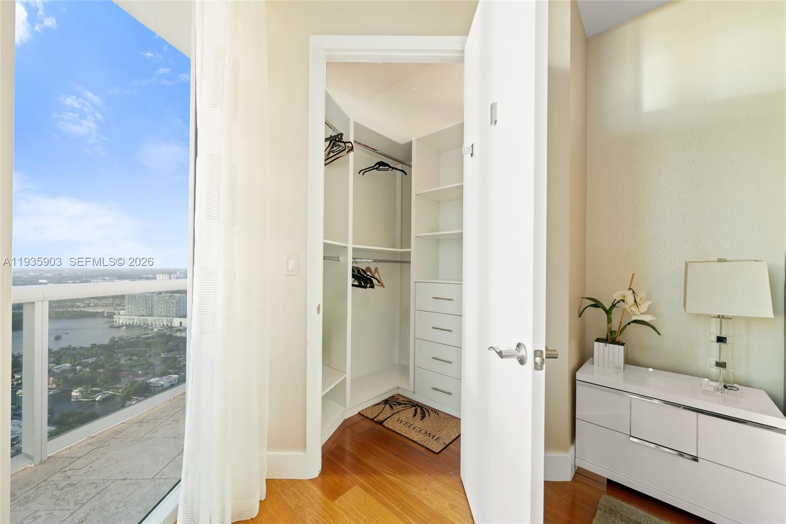 16001 Collins Ave #3906, Sunny Isles Beach FL 33160