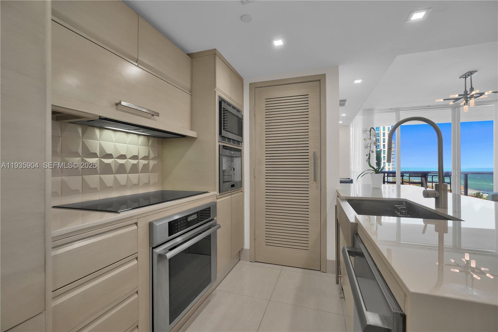 5875 Collins Ave #1003, Miami Beach FL 33140