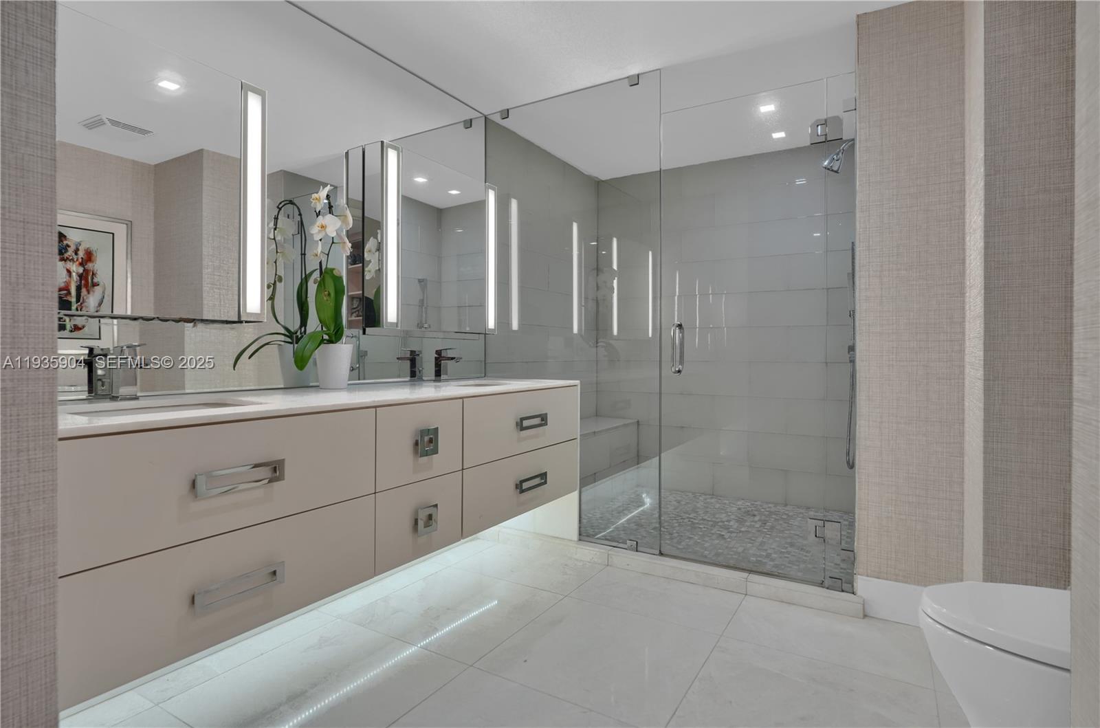 5875 Collins Ave #1003, Miami Beach FL 33140
