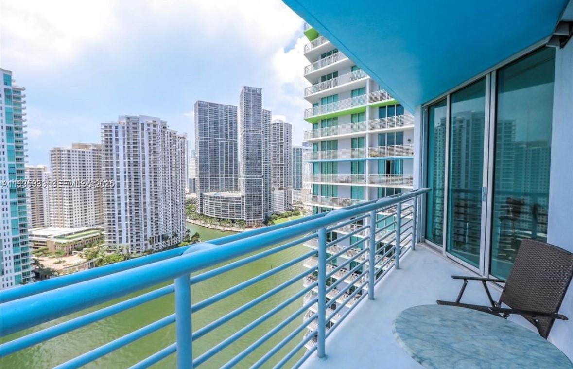 335 S Biscayne Blvd #2703, Miami FL 33131