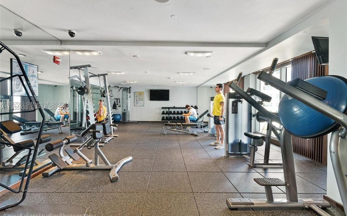 335 S Biscayne Blvd #2703, Miami FL 33131