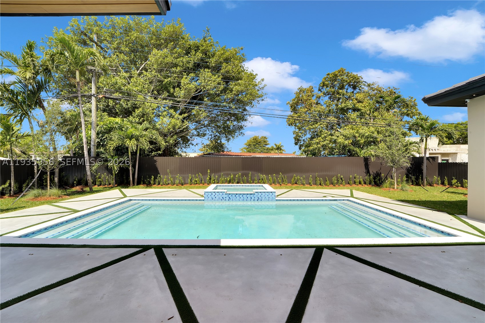 1130 SW 86th Ct, Miami FL 33144