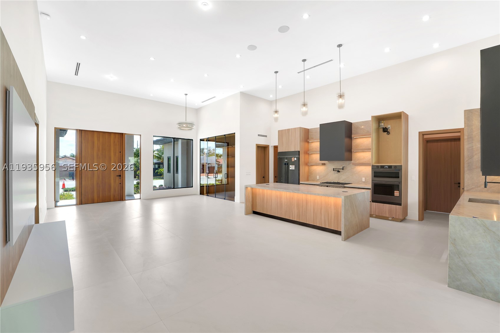 1130 SW 86th Ct, Miami FL 33144