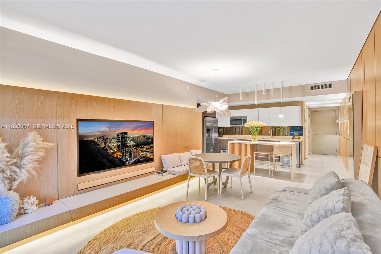 1010 SW 2nd Ave #601, Miami FL 33130