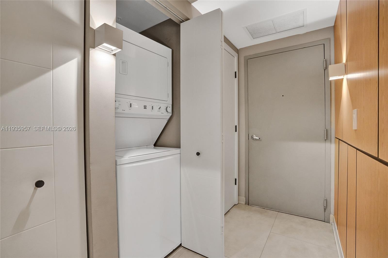 1010 SW 2nd Ave #601, Miami FL 33130