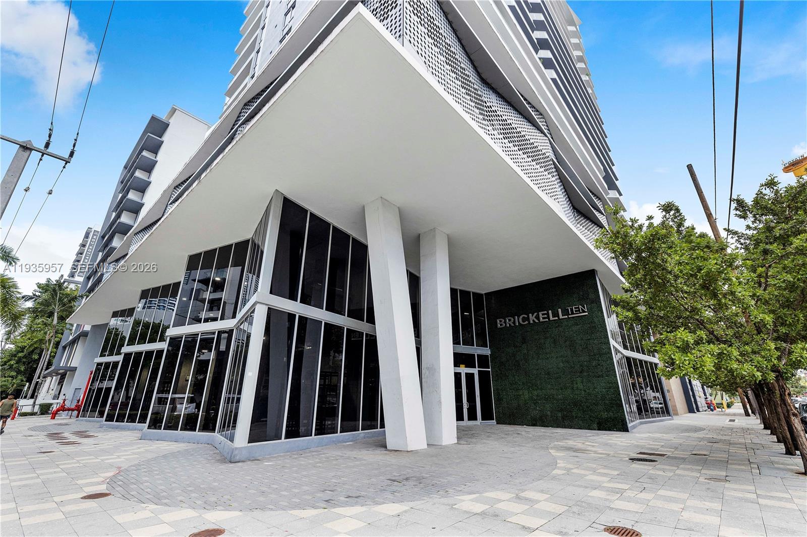 1010 SW 2nd Ave #601, Miami FL 33130