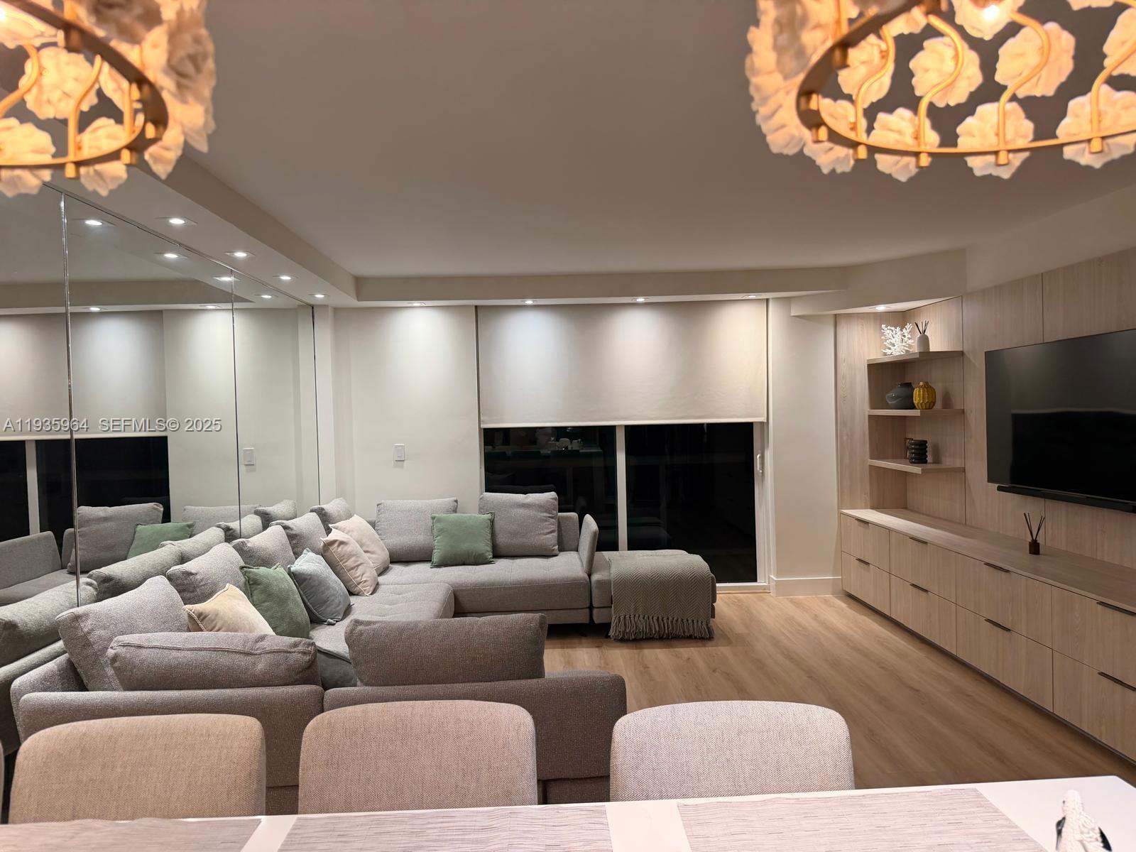 10275 Collins Ave #333, Bal Harbour FL 33154