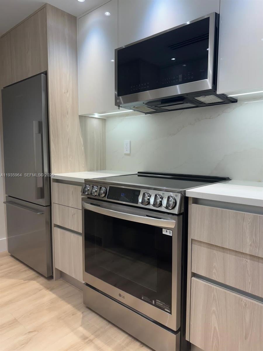 10275 Collins Ave #333, Bal Harbour FL 33154