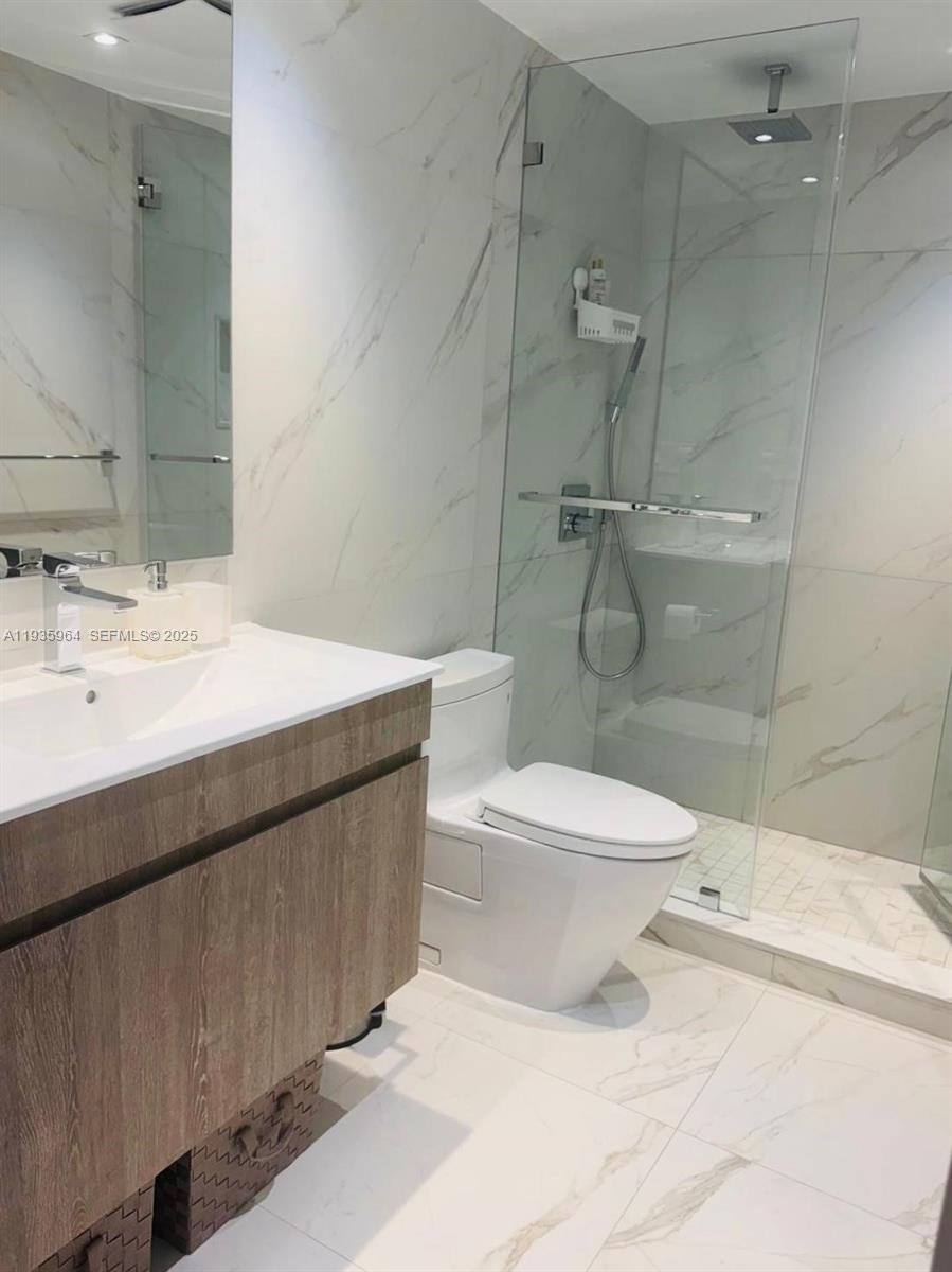 10275 Collins Ave #333, Bal Harbour FL 33154