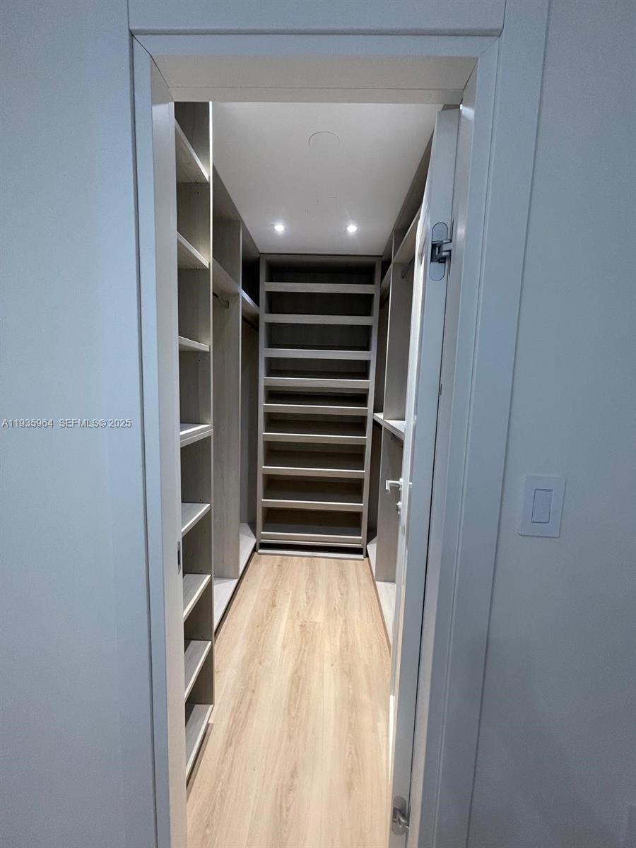 10275 Collins Ave #333, Bal Harbour FL 33154