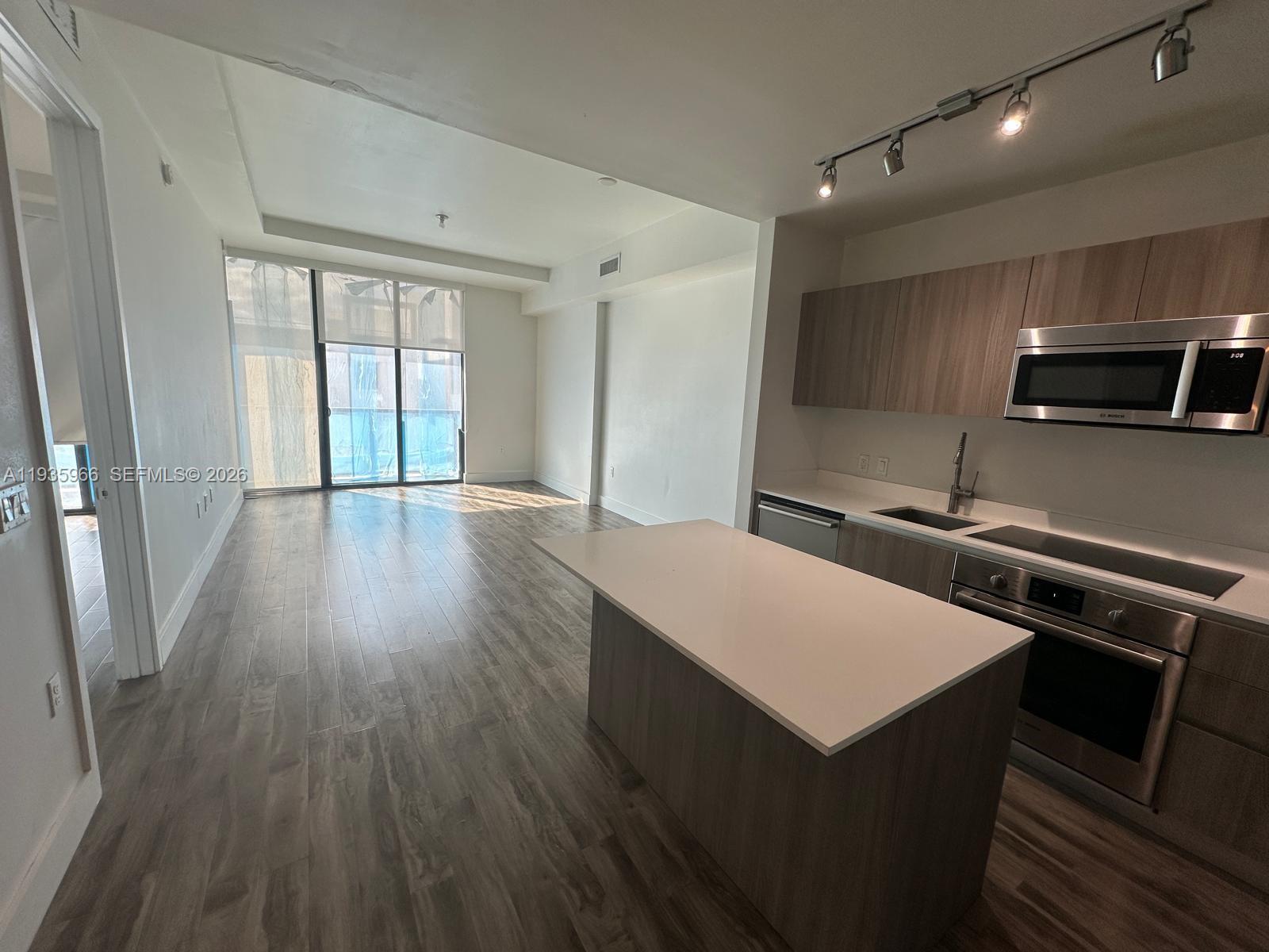 201 SW 17th Rd #803, Miami FL 33129