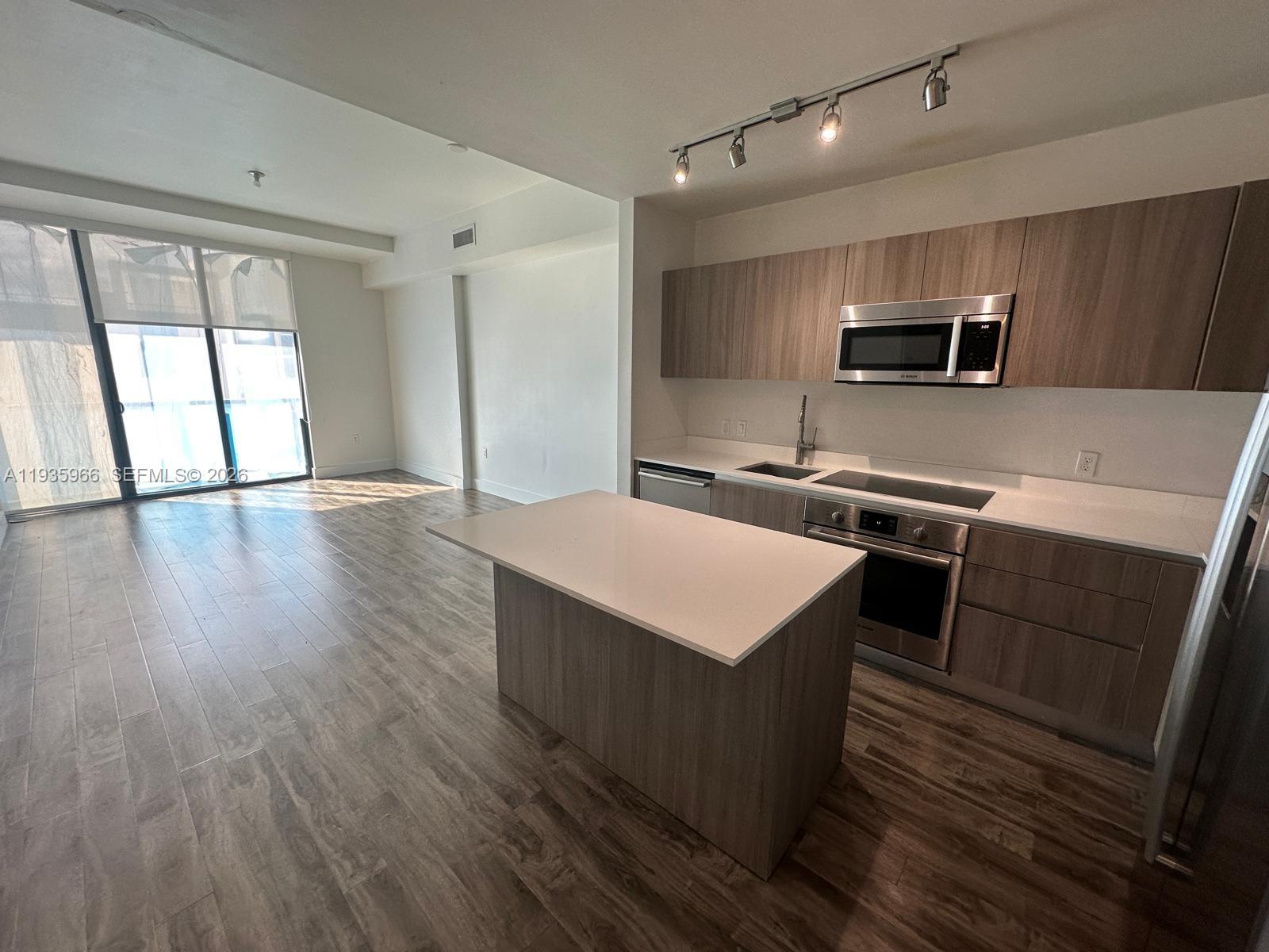 201 SW 17th Rd #803, Miami FL 33129