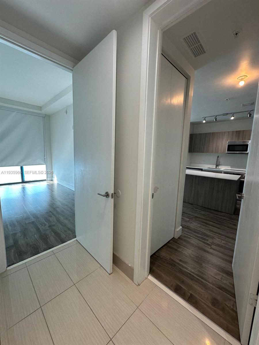 201 SW 17th Rd #803, Miami FL 33129