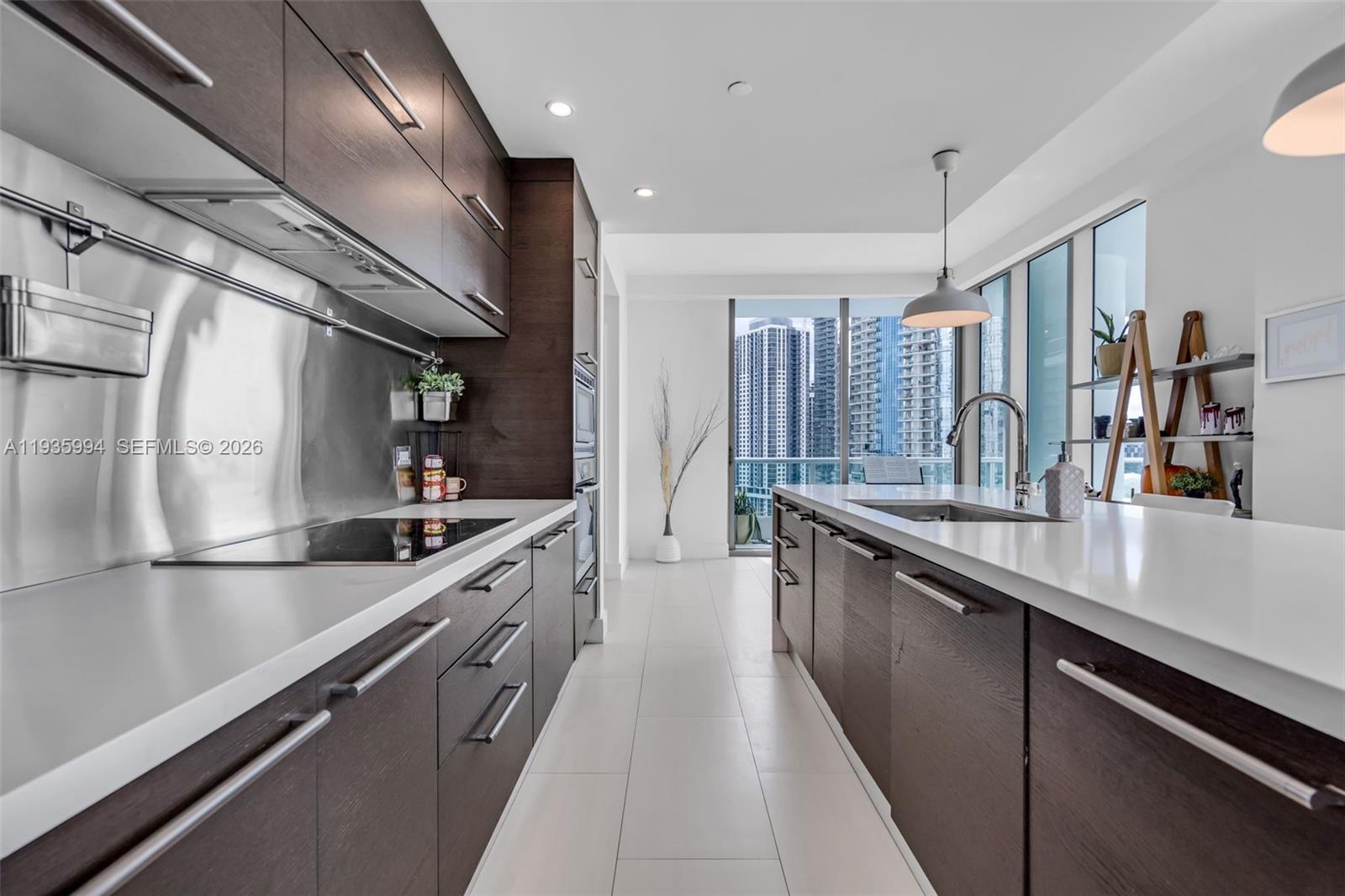 900 Biscayne Blvd #2312, Miami FL 33132