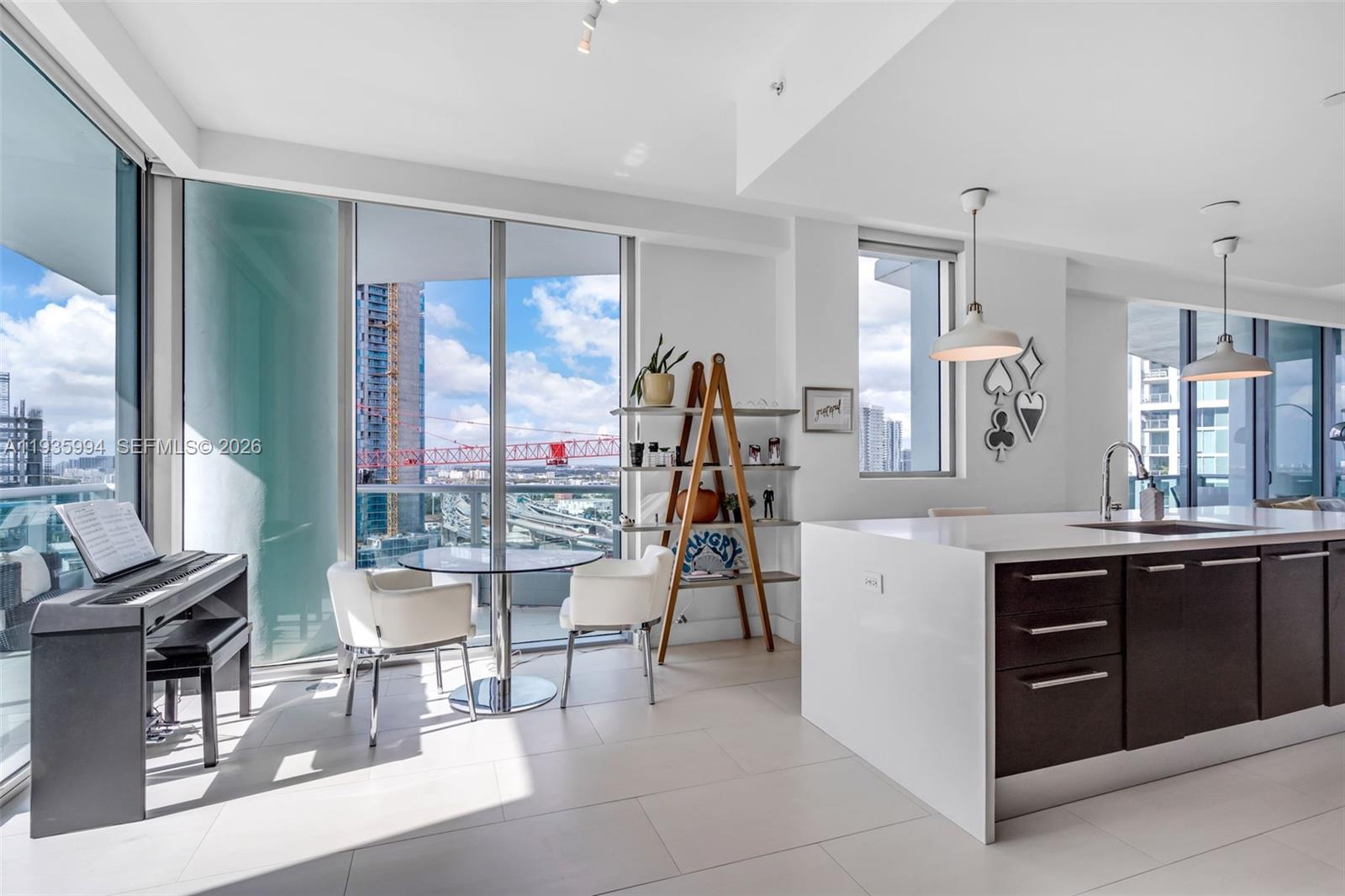 900 Biscayne Blvd #2312, Miami FL 33132