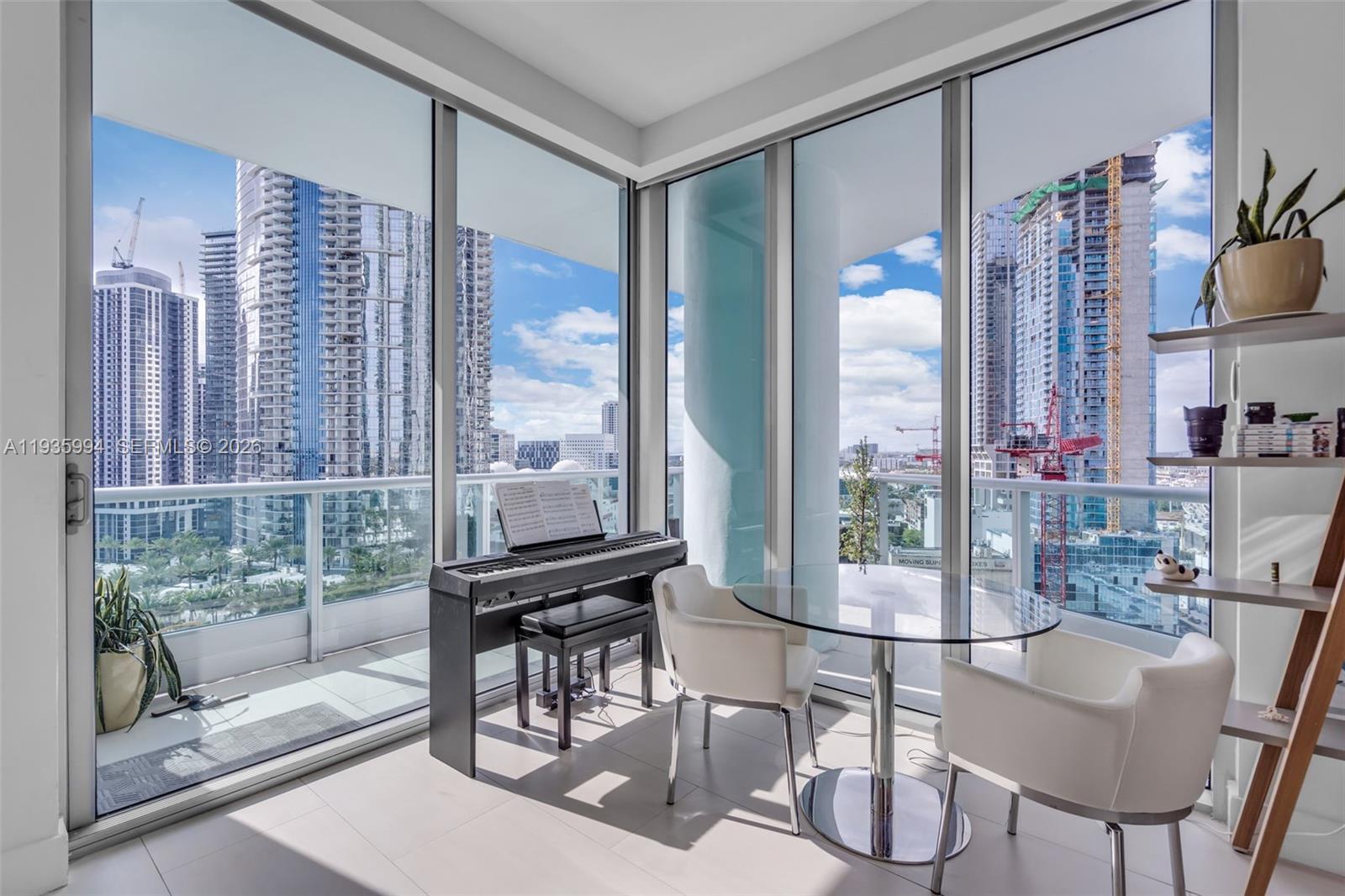 900 Biscayne Blvd #2312, Miami FL 33132