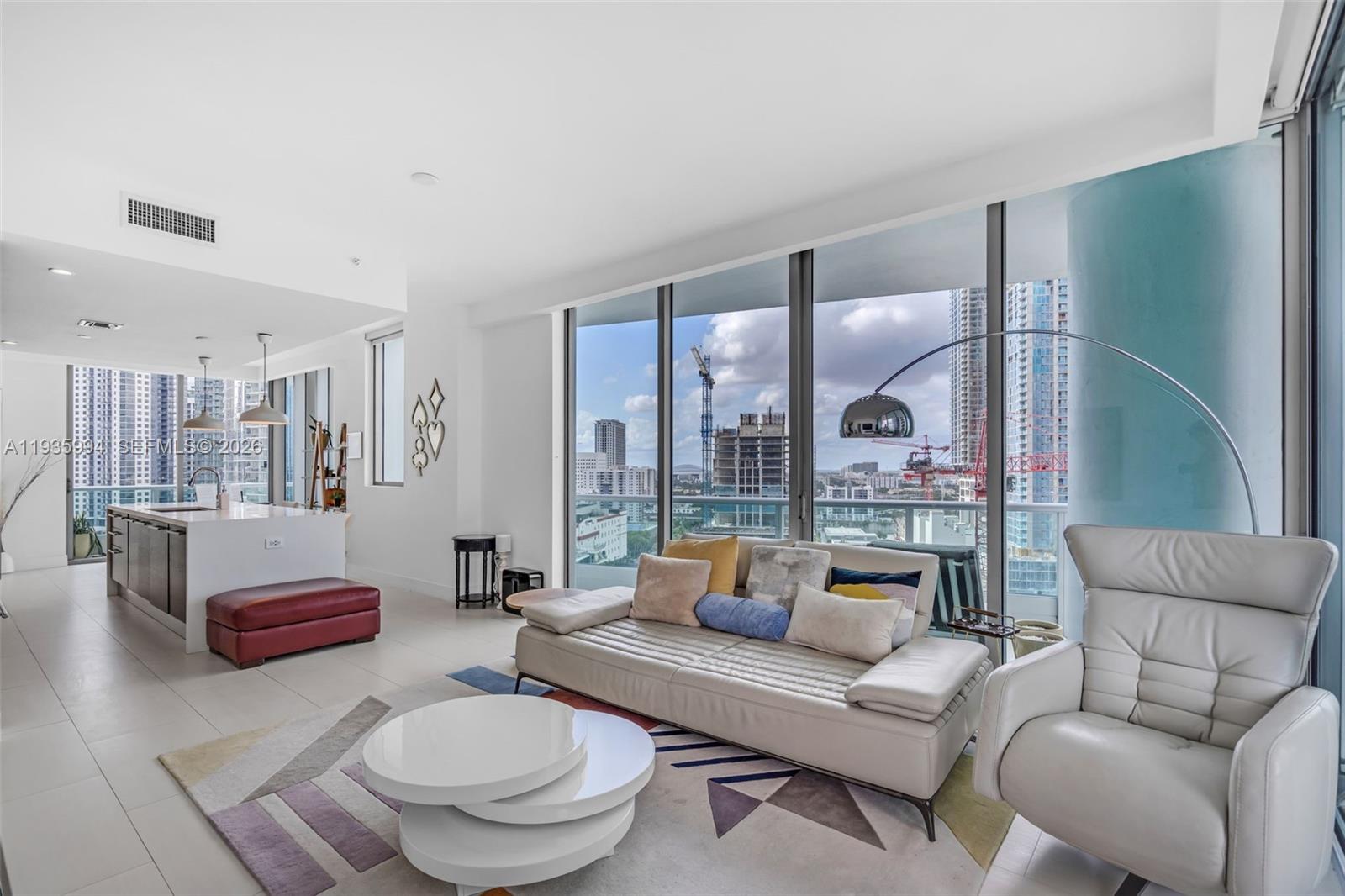 900 Biscayne Blvd #2312, Miami FL 33132