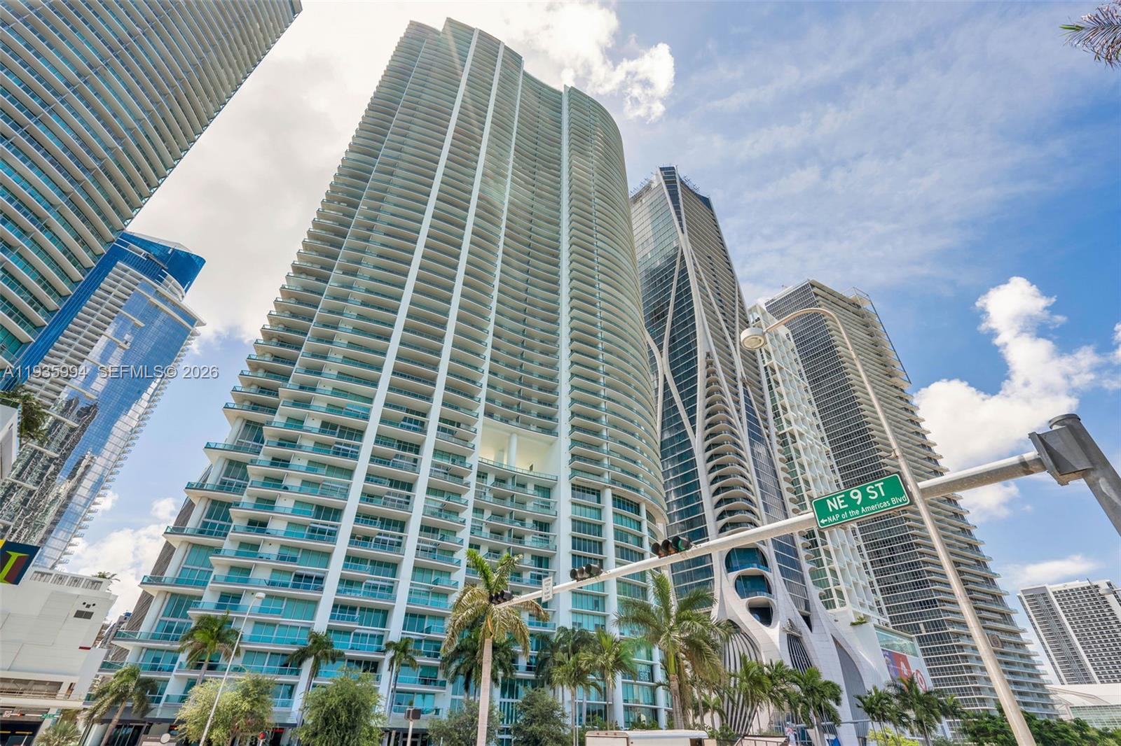 900 Biscayne Blvd #2312, Miami FL 33132