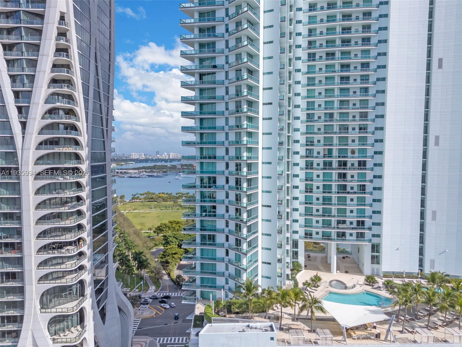 900 Biscayne Blvd #2312, Miami FL 33132