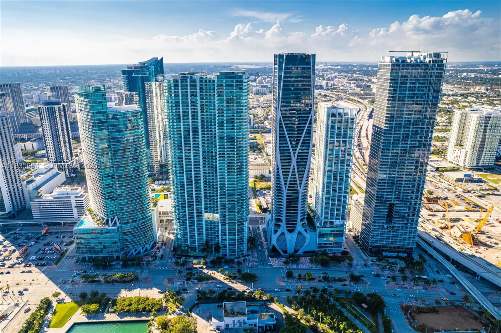 900 Biscayne Blvd #2312, Miami FL 33132
