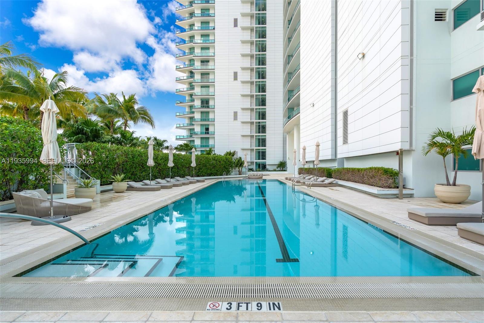 900 Biscayne Blvd #2312, Miami FL 33132