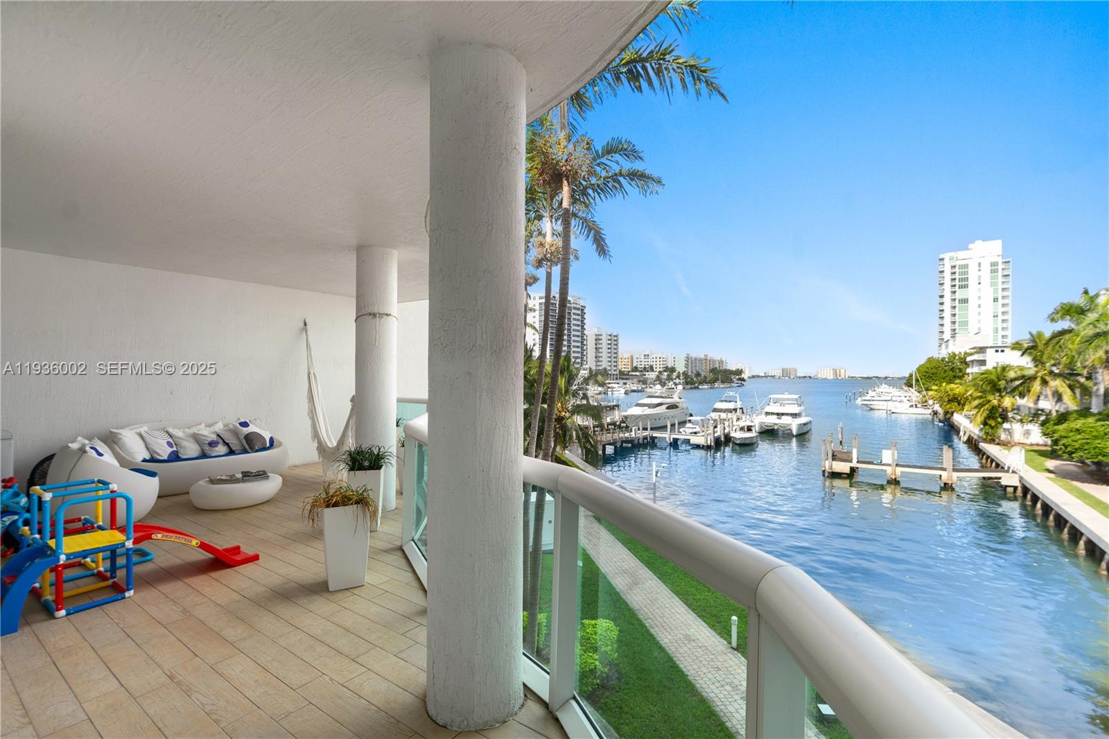 7918 Harbor Island Dr #212, North Bay Village FL 33141