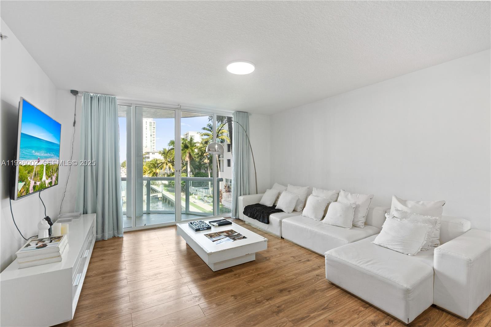 7918 Harbor Island Dr #212, North Bay Village FL 33141