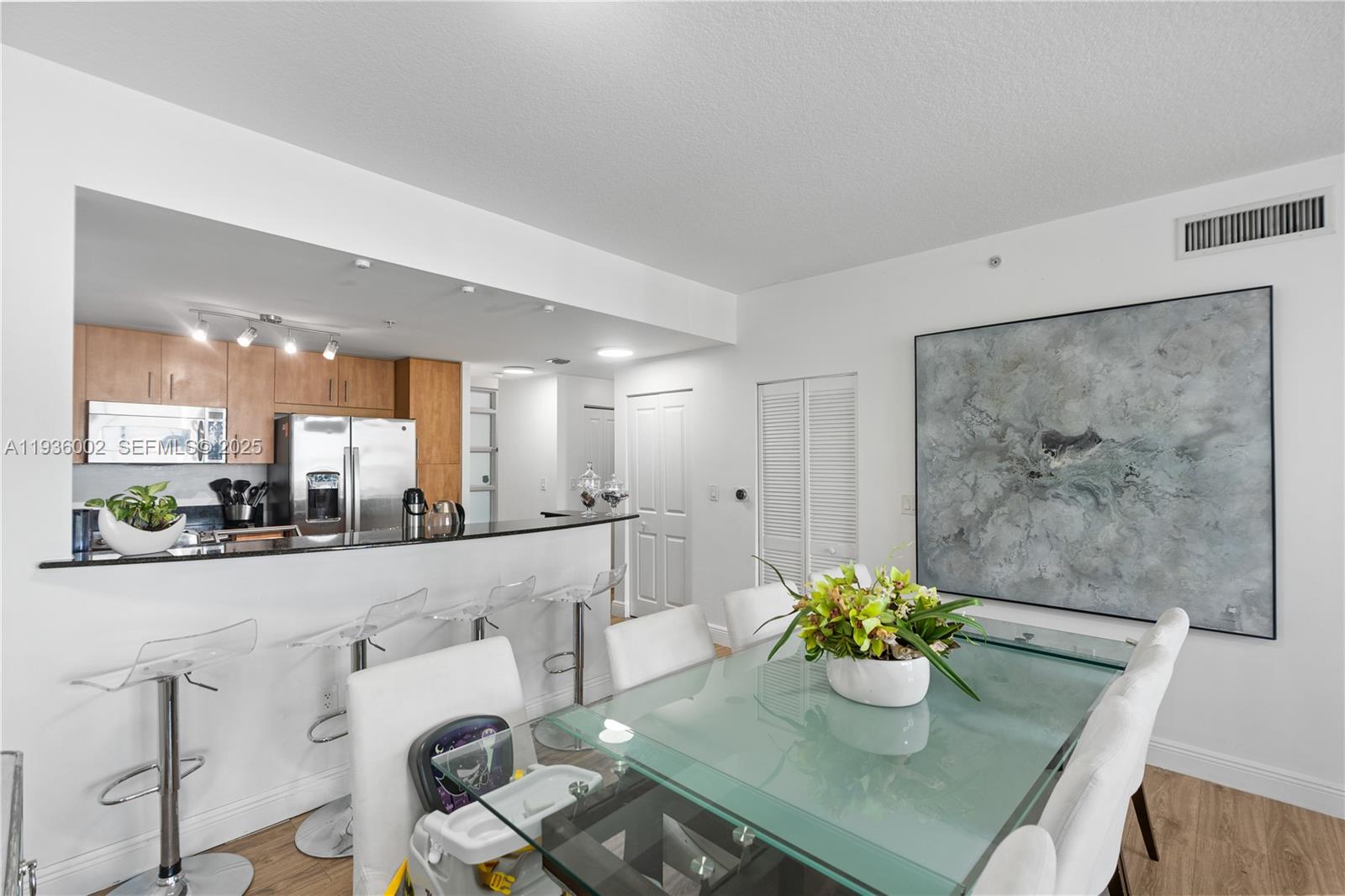 7918 Harbor Island Dr #212, North Bay Village FL 33141