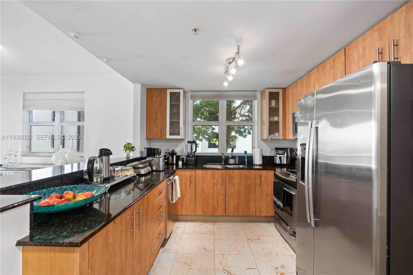 7918 Harbor Island Dr #212, North Bay Village FL 33141
