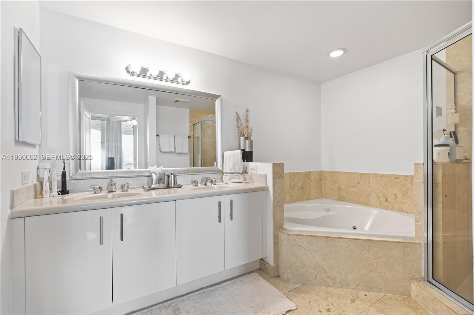 7918 Harbor Island Dr #212, North Bay Village FL 33141