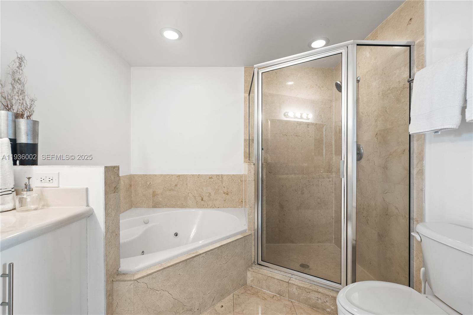7918 Harbor Island Dr #212, North Bay Village FL 33141
