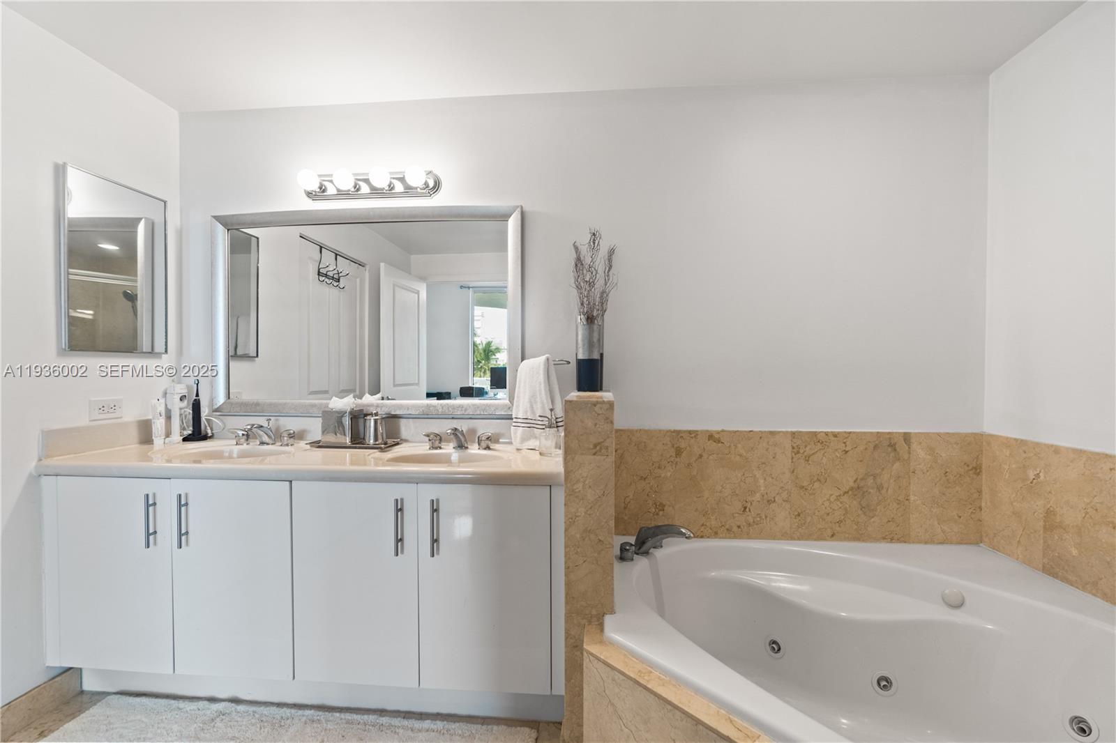 7918 Harbor Island Dr #212, North Bay Village FL 33141