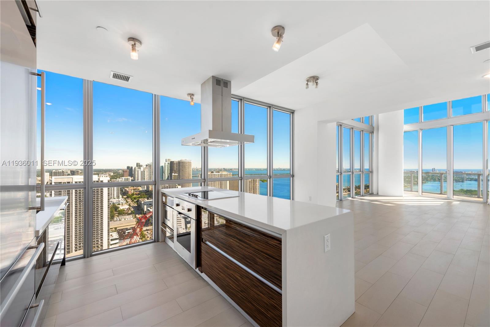 1100 Biscayne Blvd #4307, Miami FL 33132