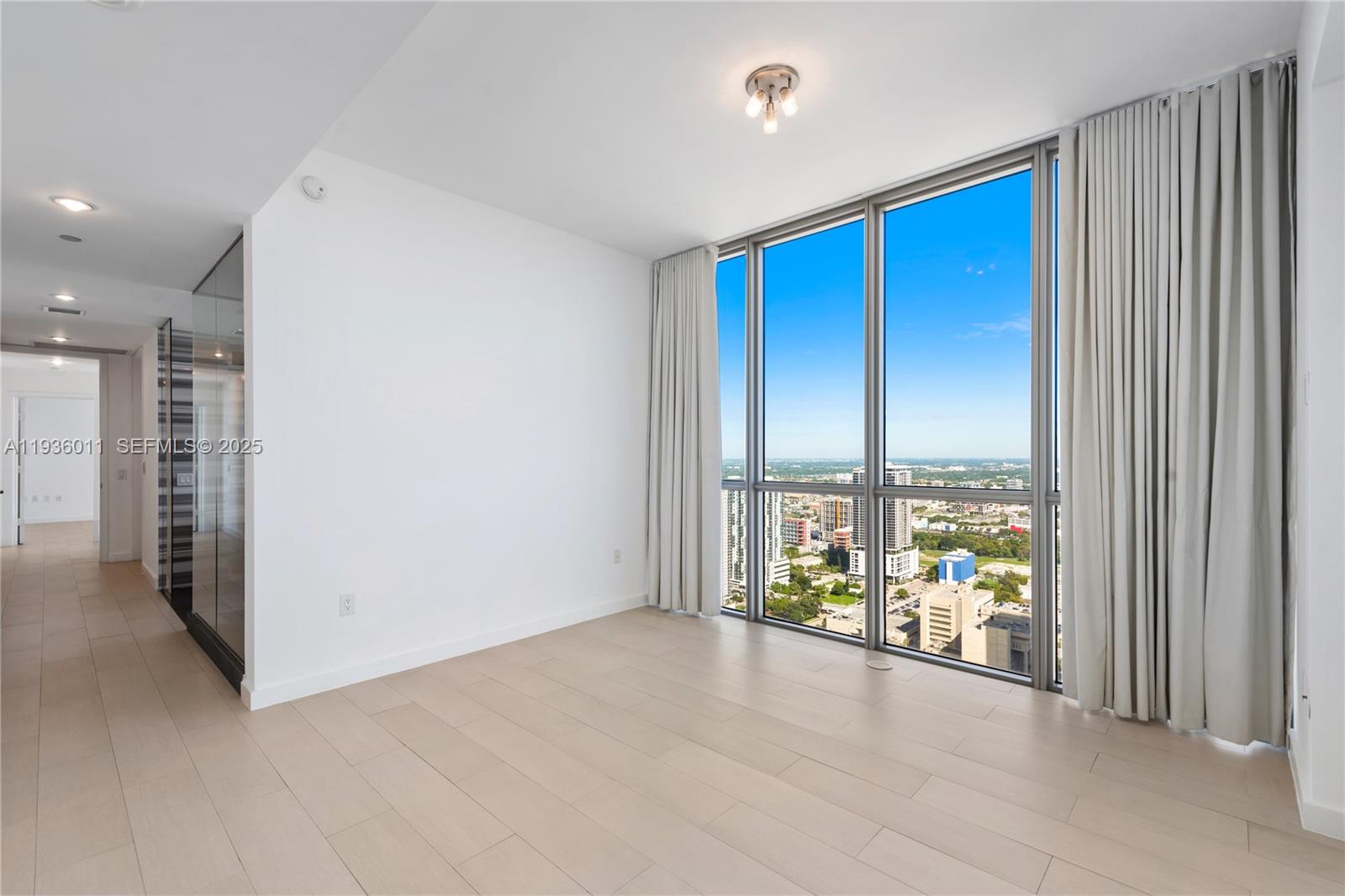 1100 Biscayne Blvd #4307, Miami FL 33132