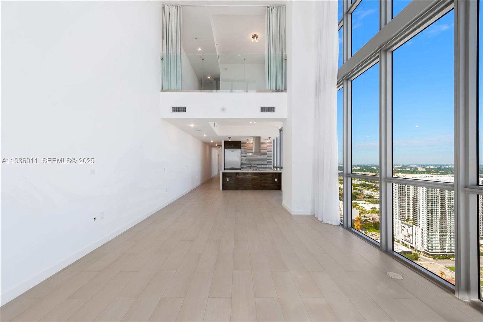 1100 Biscayne Blvd #4307, Miami FL 33132