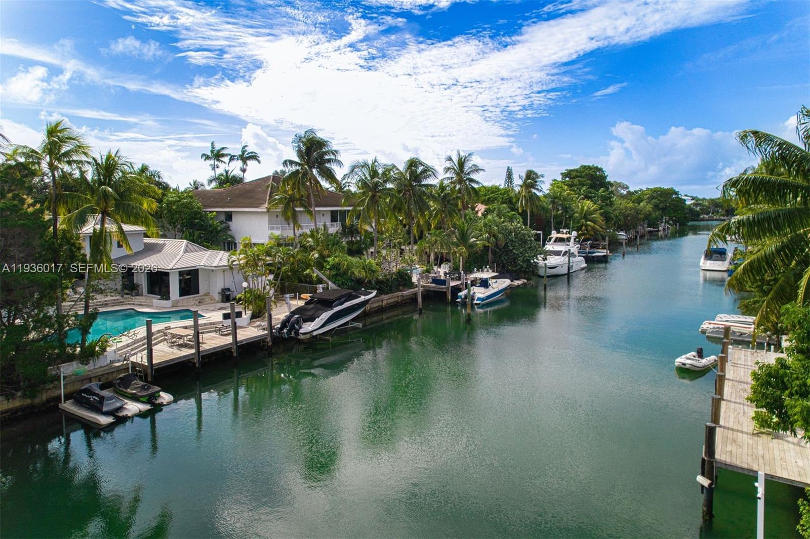 121 Knollwood Drive, Key Biscayne FL 33149