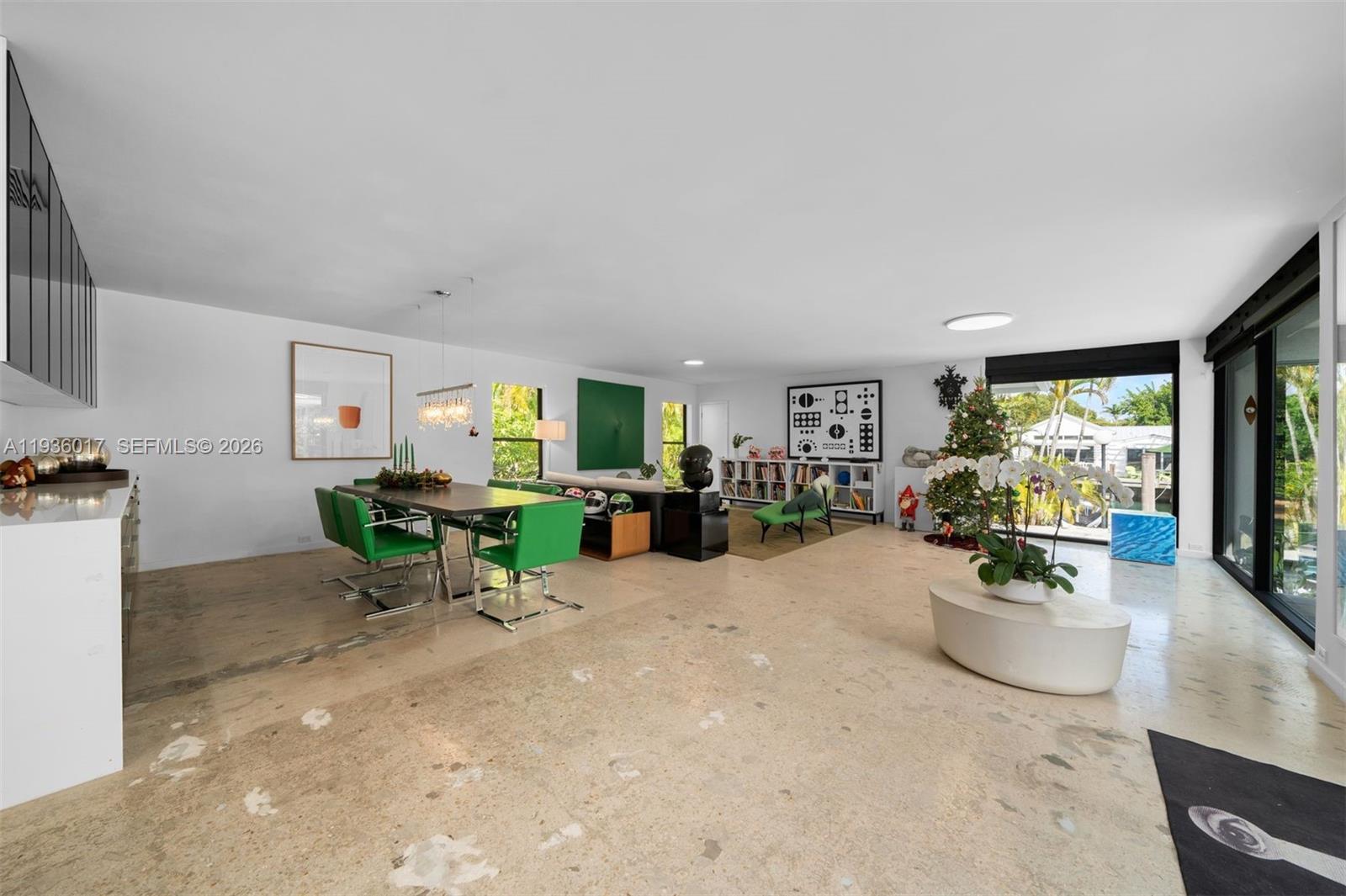 121 Knollwood Drive, Key Biscayne FL 33149