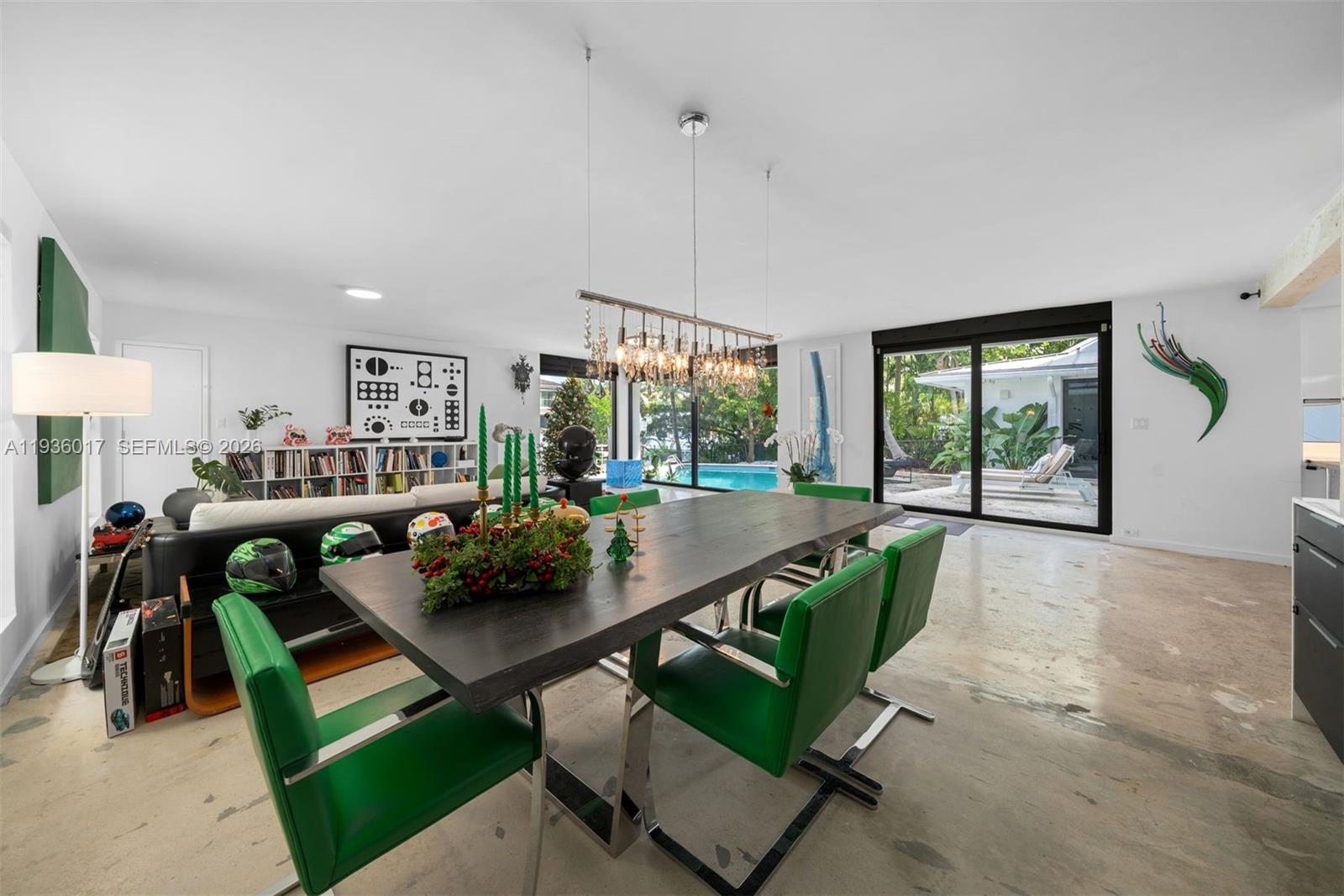 121 Knollwood Drive, Key Biscayne FL 33149