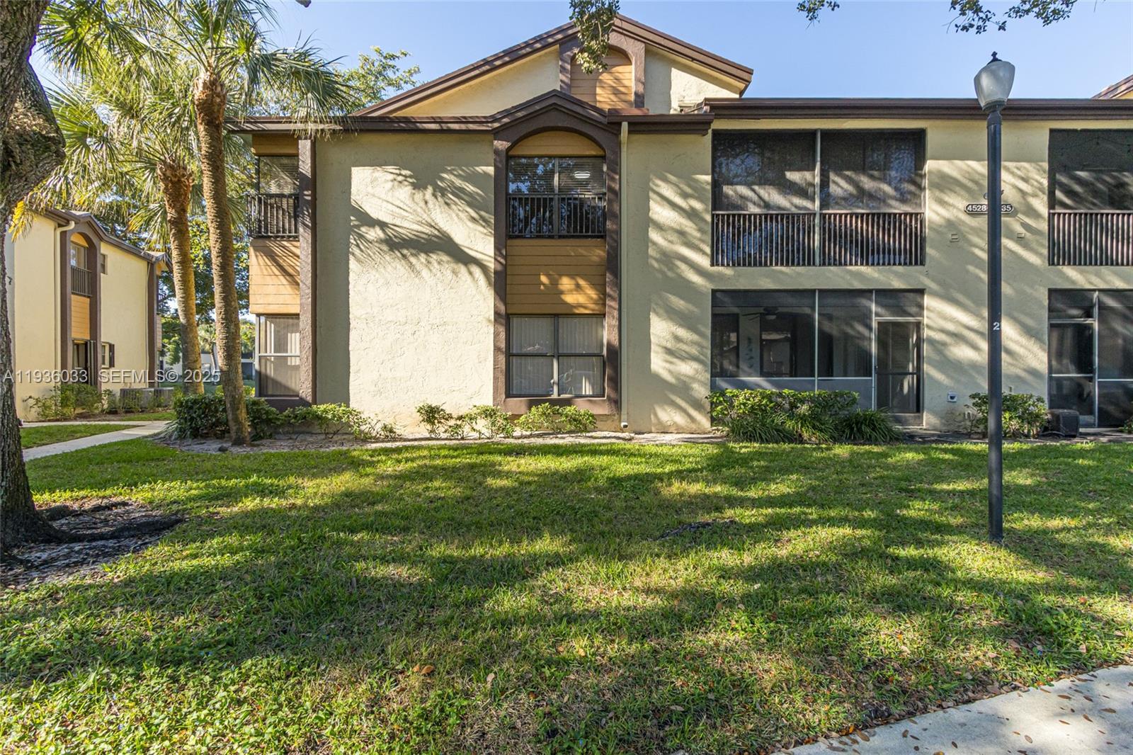 4534 S Carambola Cir S #27275, Coconut Creek FL 33066
