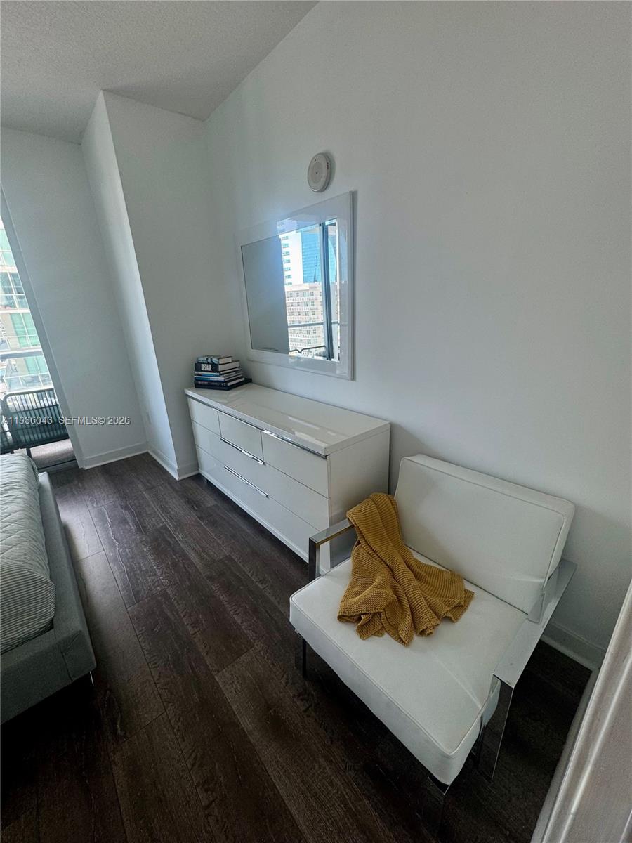 1111 SW 1 #2616, Miami FL 33130