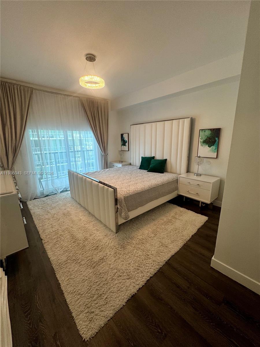 1111 SW 1 #2616, Miami FL 33130