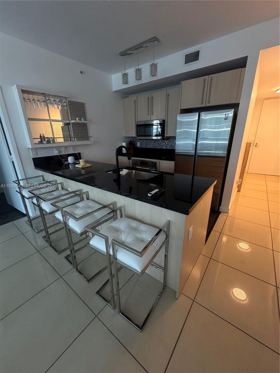 1111 SW 1 #2616, Miami FL 33130