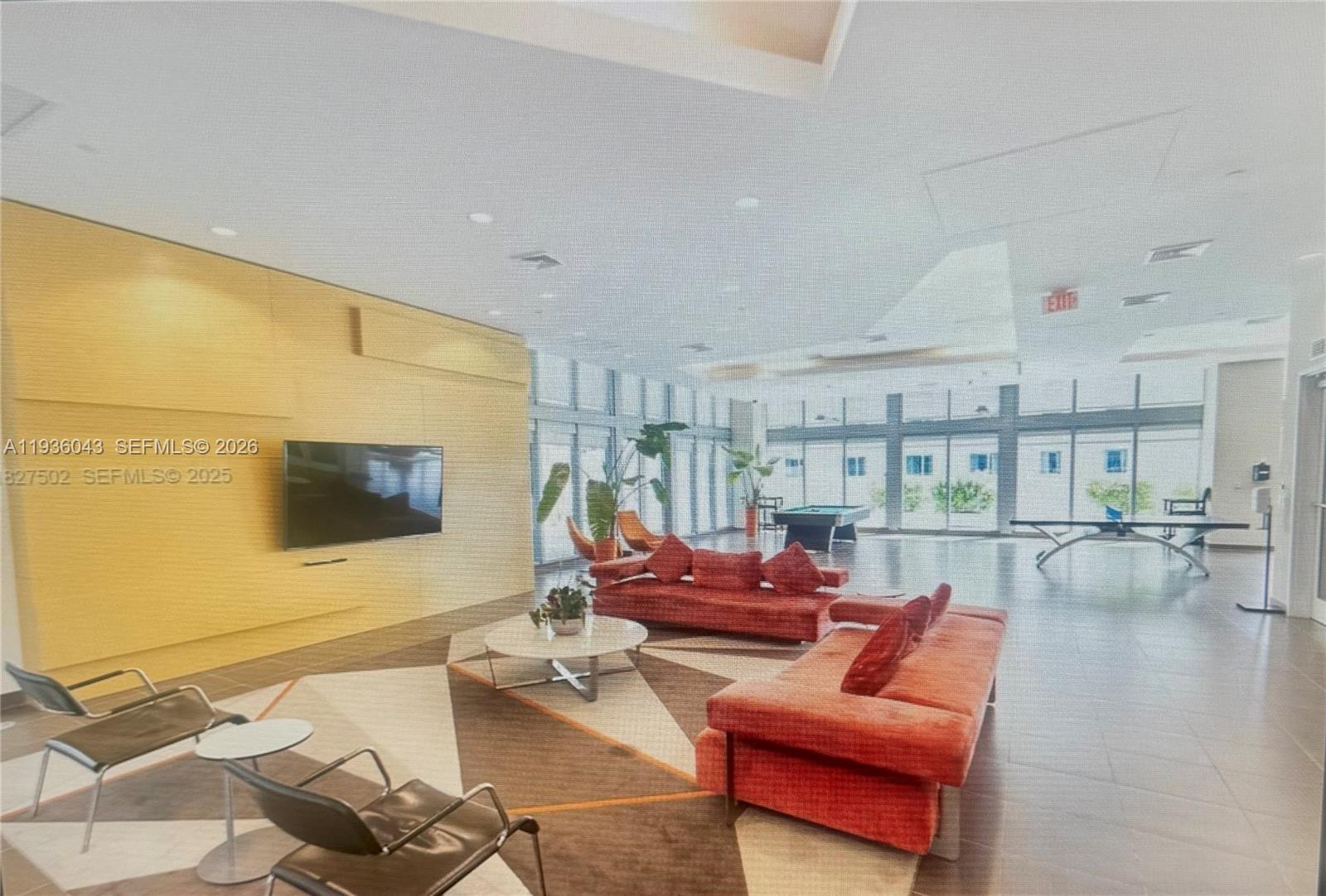 1111 SW 1 #2616, Miami FL 33130