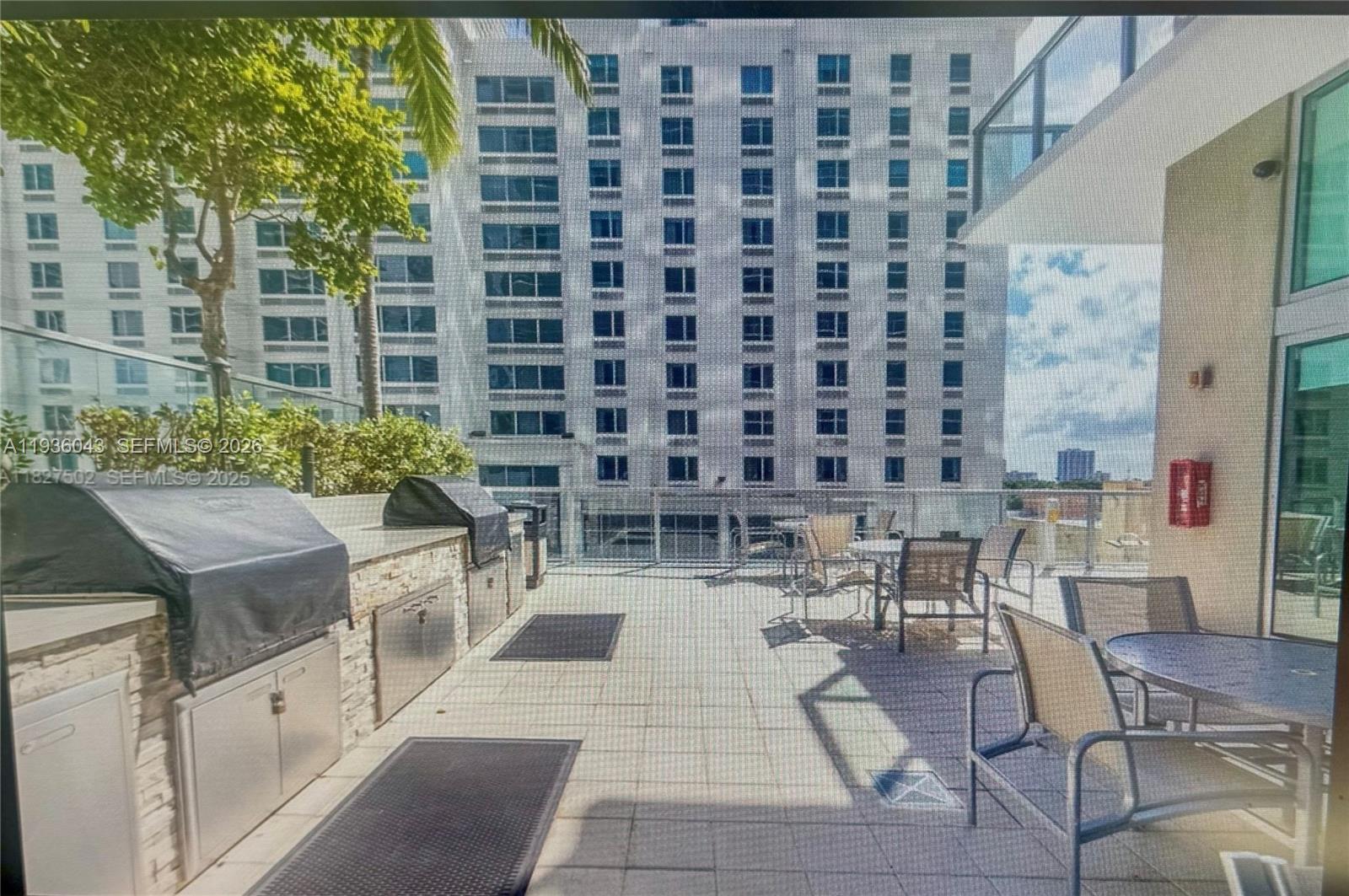 1111 SW 1 #2616, Miami FL 33130