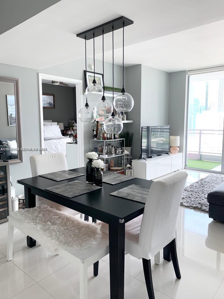 92 SW 3rd St #2312, Miami FL 33130