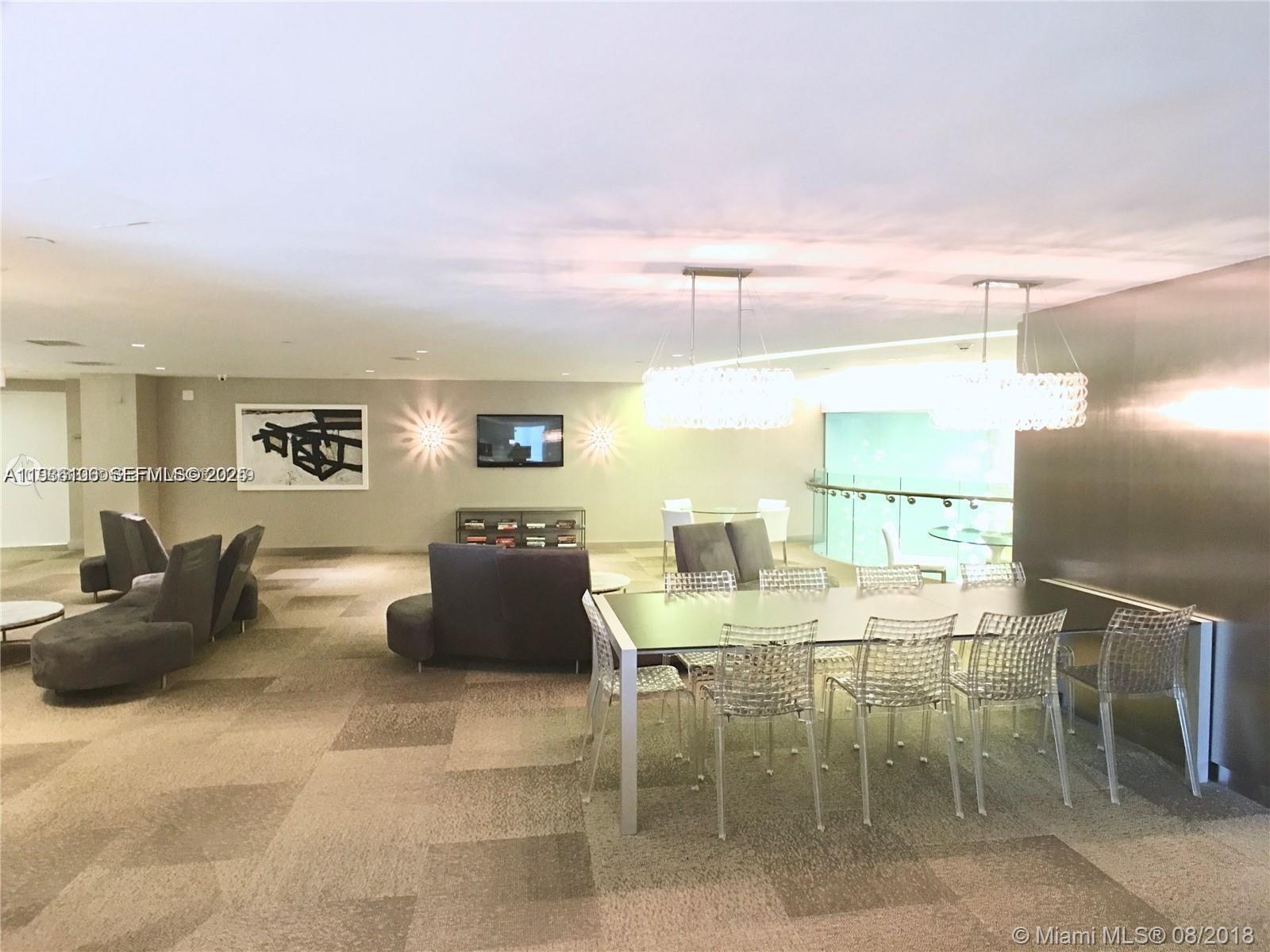92 SW 3rd St #2312, Miami FL 33130